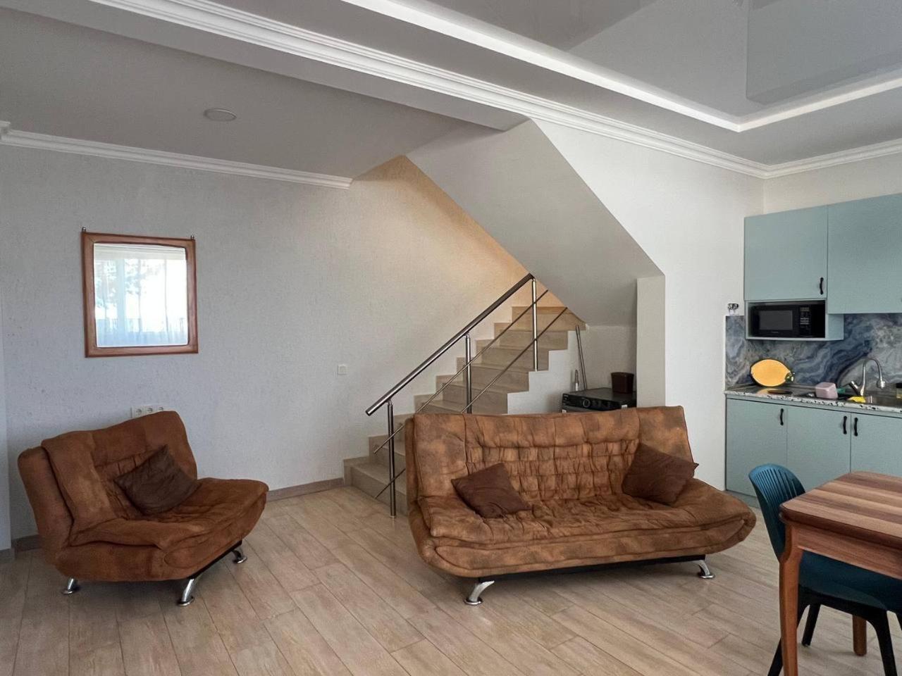 Hotel Gt House Batoumi Extérieur photo