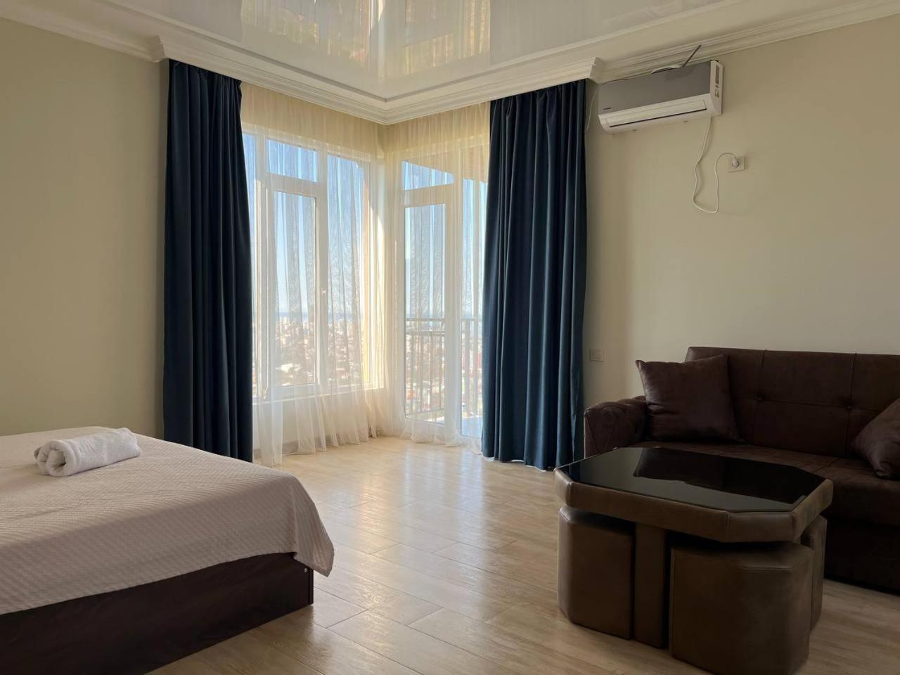 Hotel Gt House Batoumi Extérieur photo