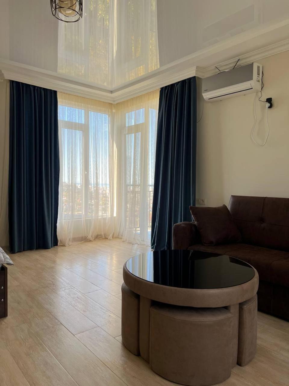 Hotel Gt House Batoumi Extérieur photo