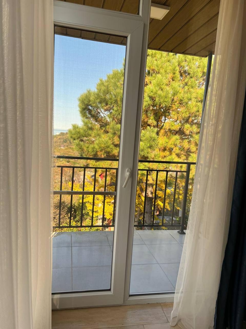 Hotel Gt House Batoumi Extérieur photo