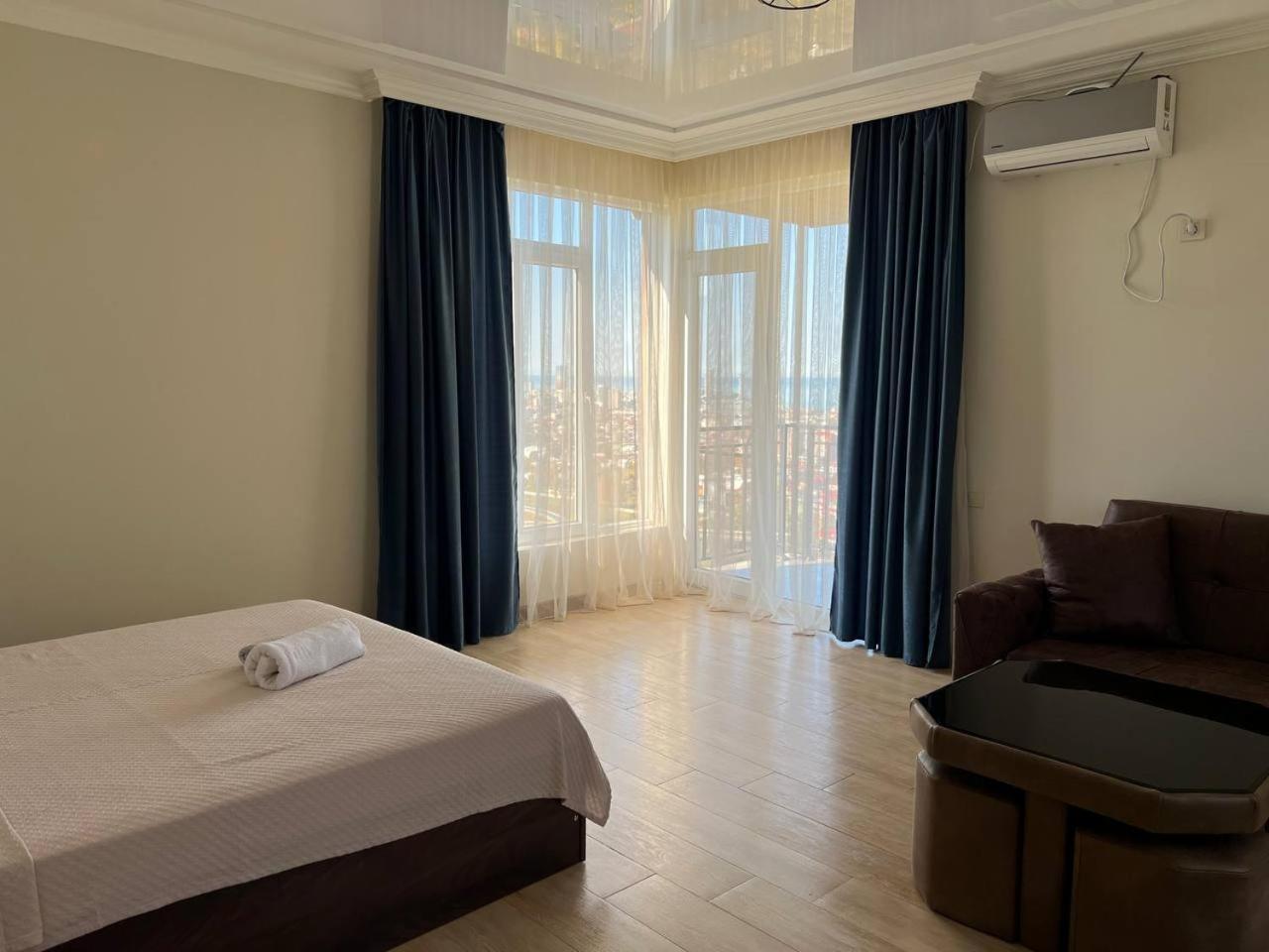 Hotel Gt House Batoumi Extérieur photo